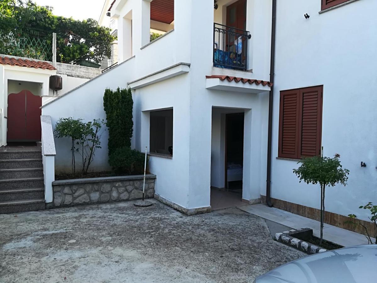 Apartmani Am Krk Town Eksteriør billede