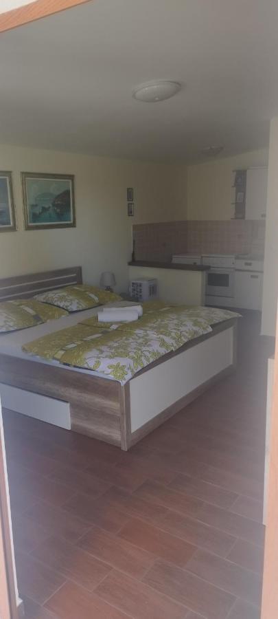 Apartmani Am Krk Town Eksteriør billede