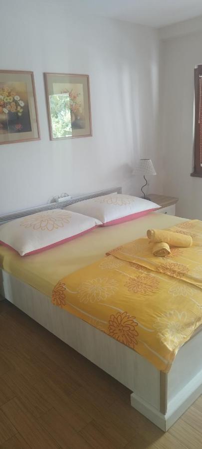 Apartmani Am Krk Town Eksteriør billede