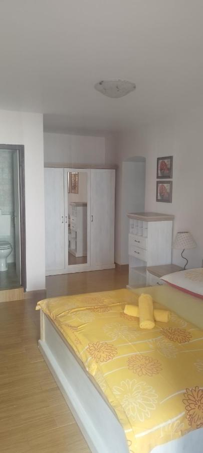 Apartmani Am Krk Town Eksteriør billede