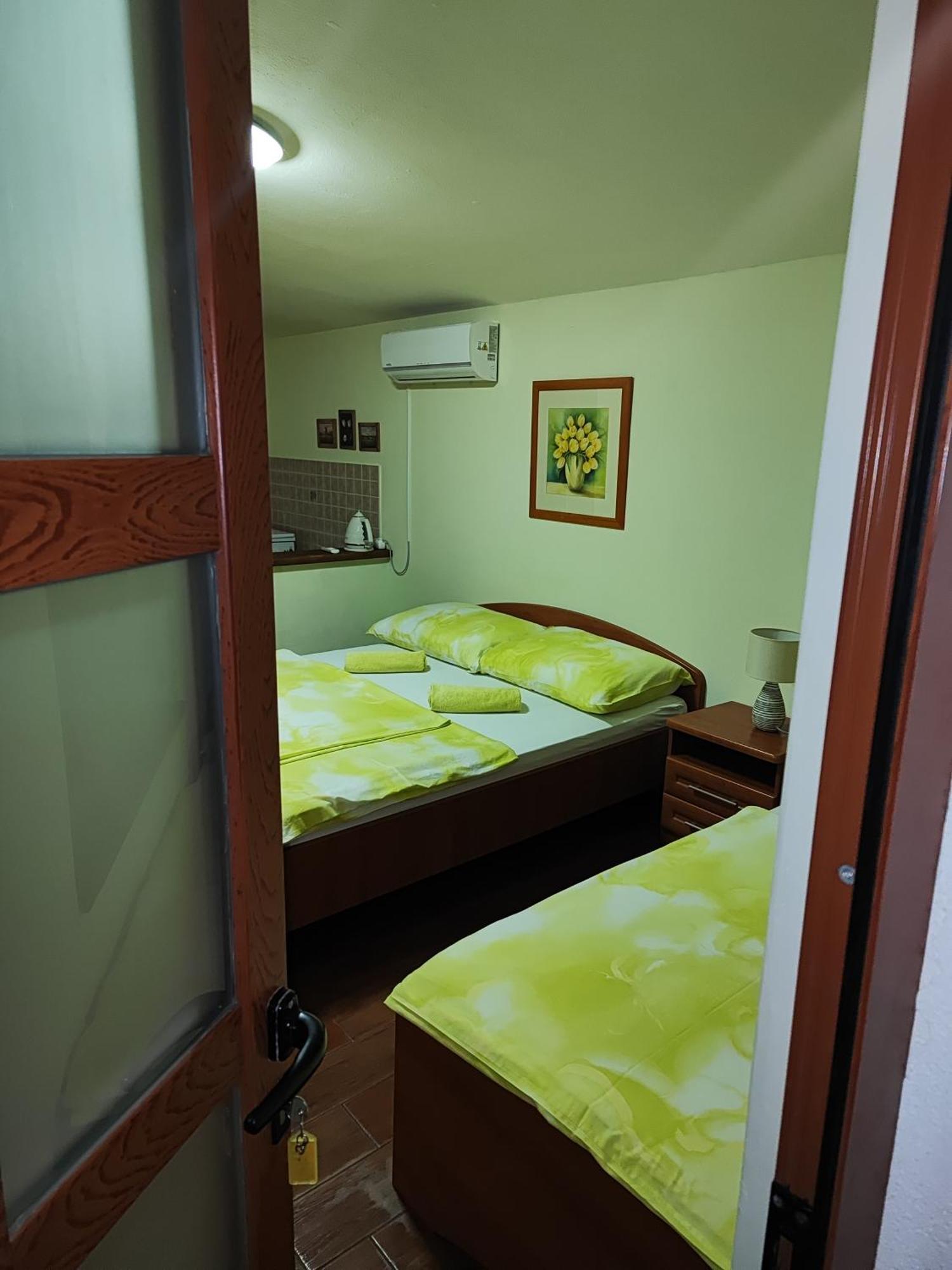 Apartmani Am Krk Town Eksteriør billede
